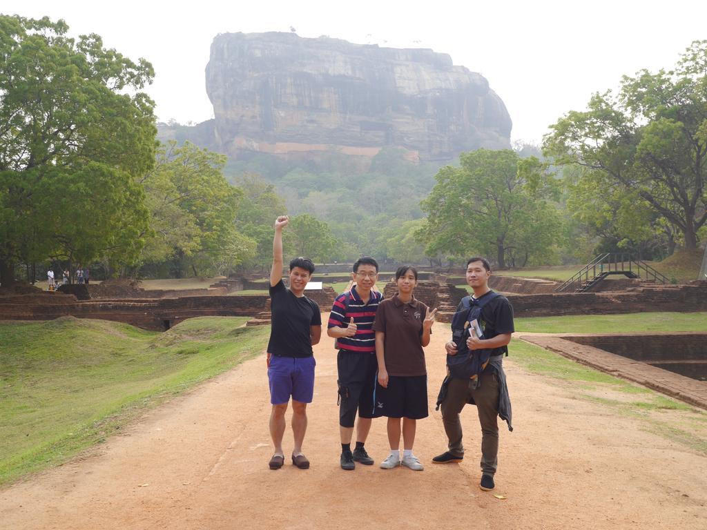 Sigiri Sara Home Stay Nice Village Sigiriya Exterior photo